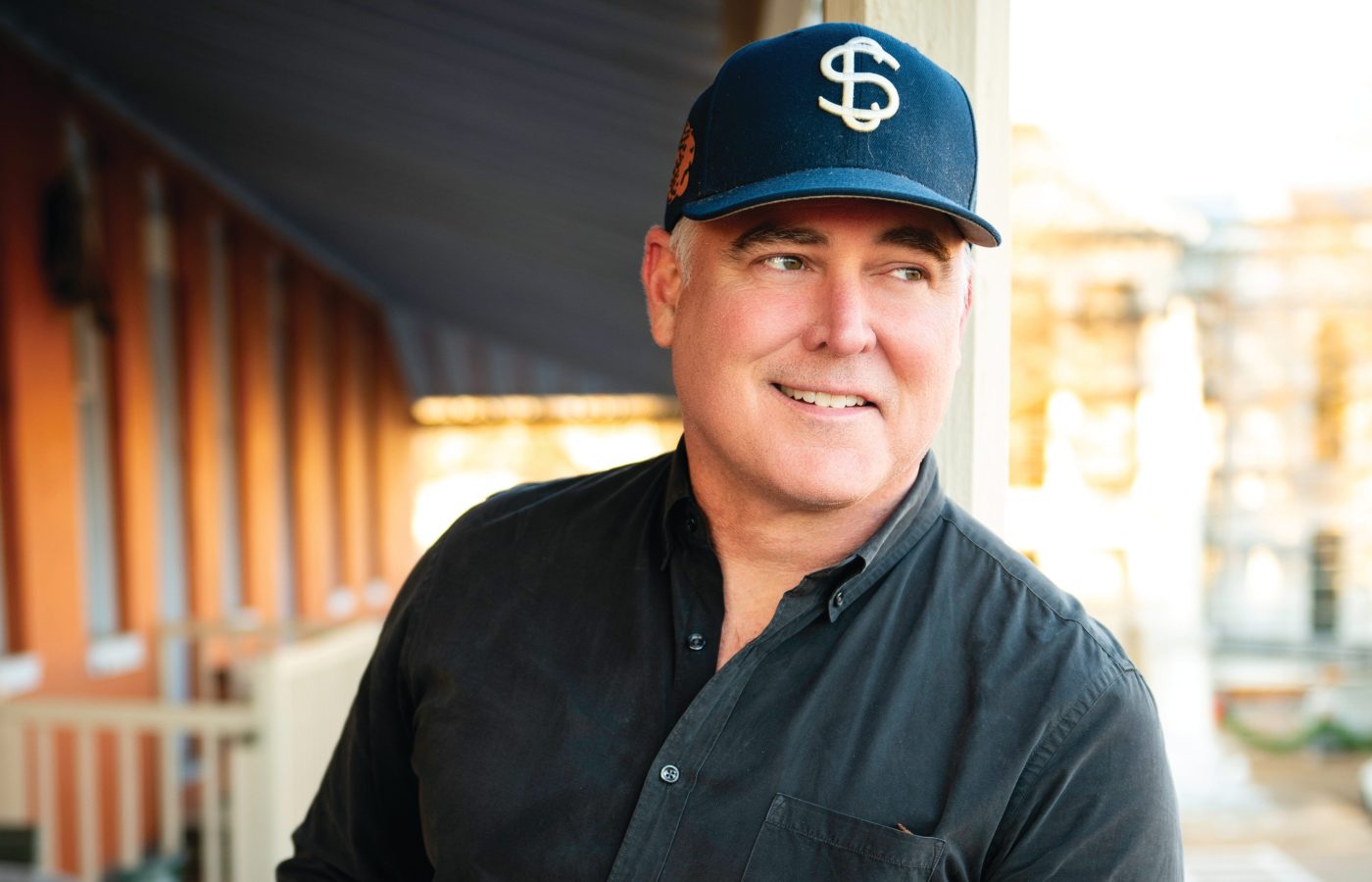 Book review: 14-year-old wants to be a hero in ‘Everybody Wants to Rule the World’