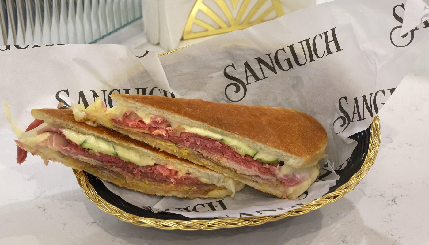 Welcome to South Florida, Hoosiers fans! Who knew we had so much in common?!